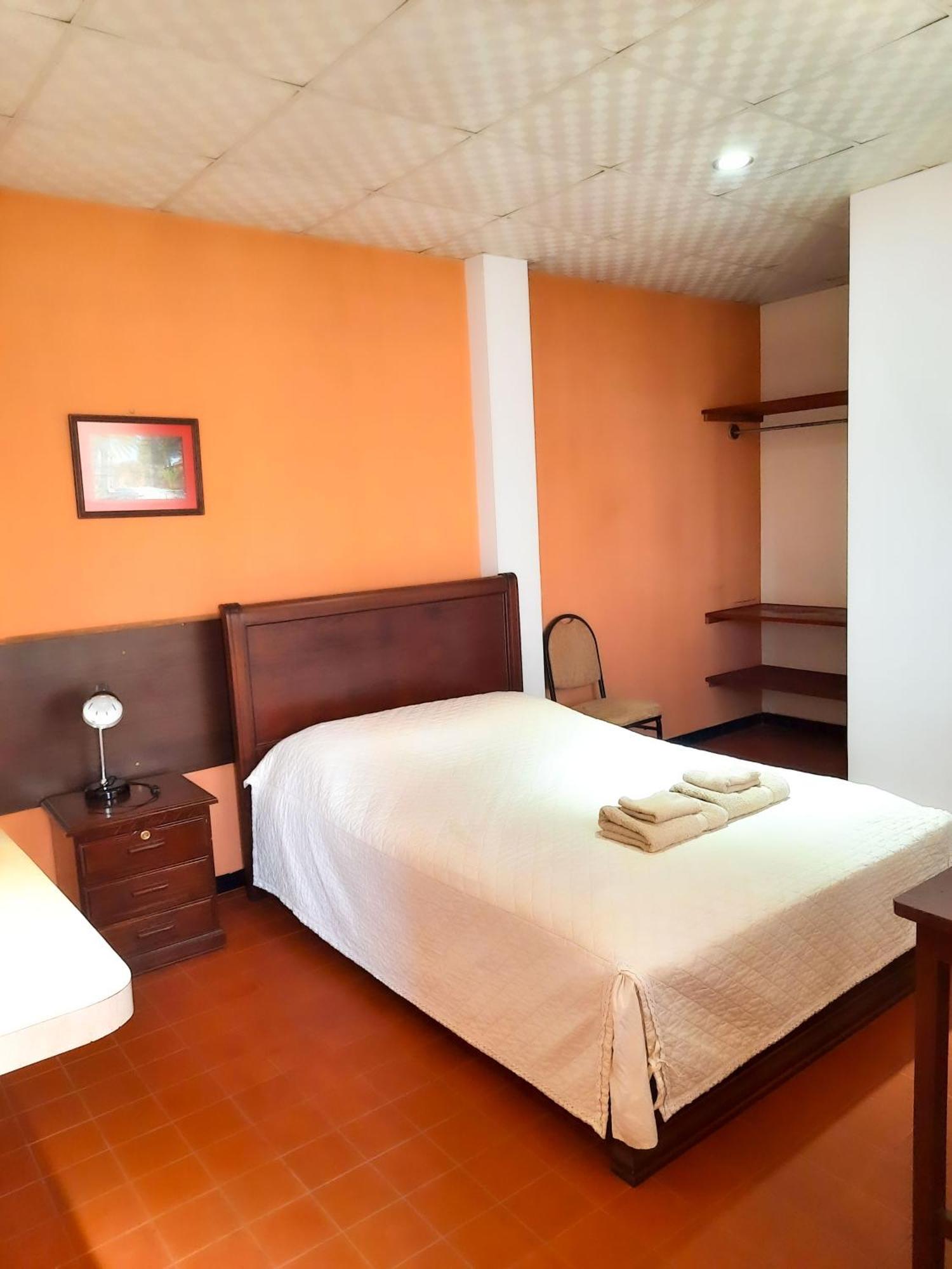 Cittadella Hostal Sucre Exterior photo