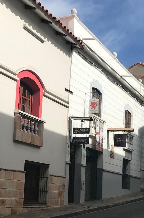 Cittadella Hostal Sucre Exterior photo
